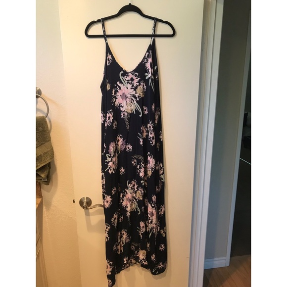 Love in Dresses & Skirts - Watercolor Floral Maxi Dress Love in Dresses & Skirts - Watercolor Floral Maxi Dress